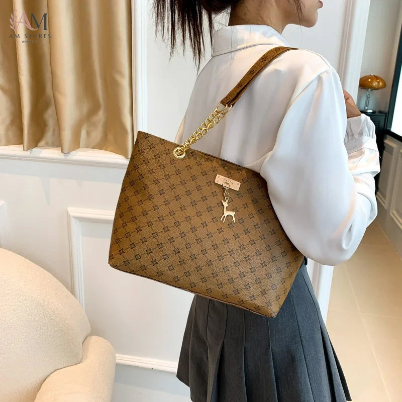 Women's Leather Large-Capacity Shoulder Bag - view 3