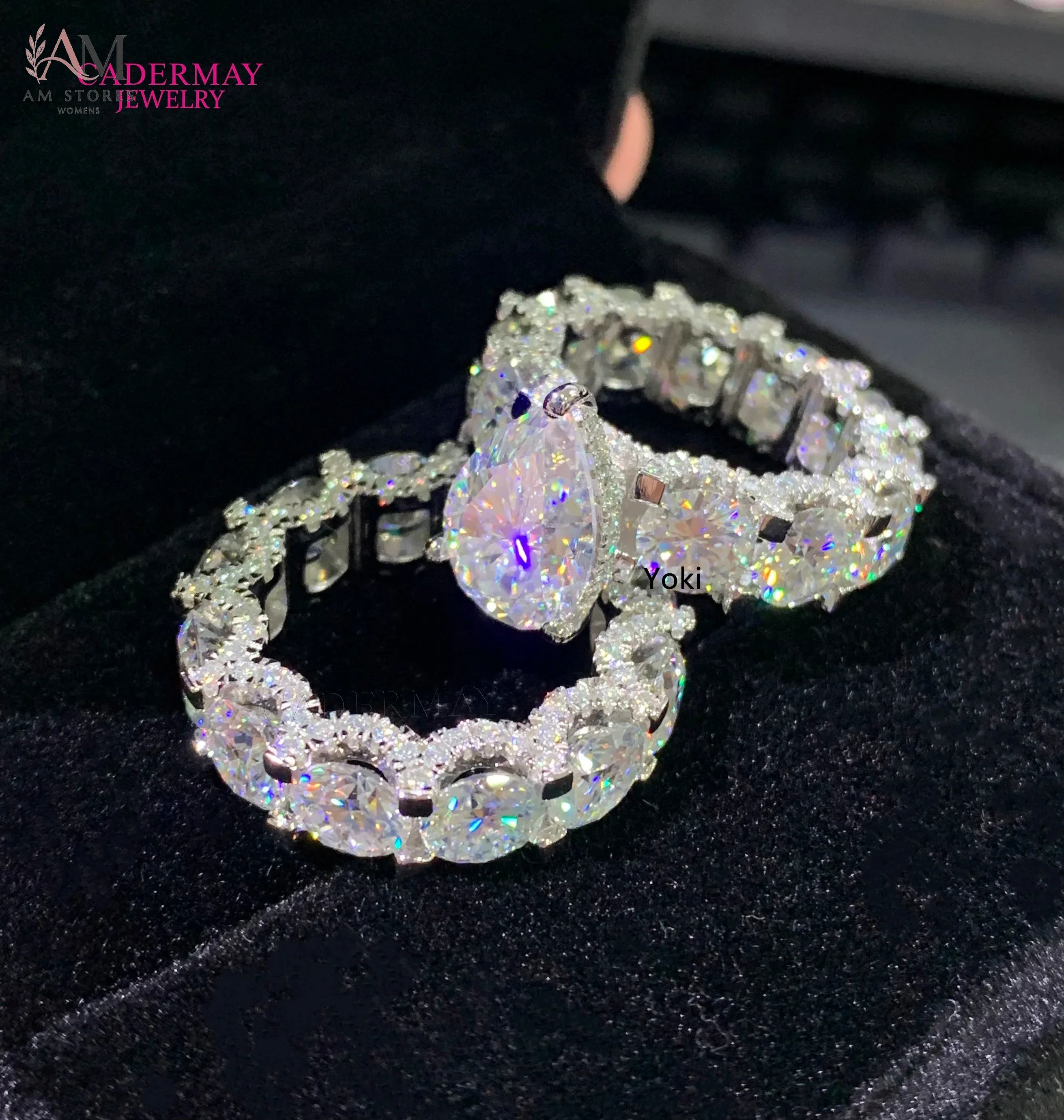 Cadermay 5ct Pear-Cut Moissanite Ring Set - view 3
