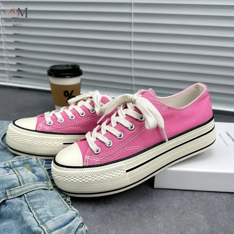 Women's Breathable Casual Flats - view 1