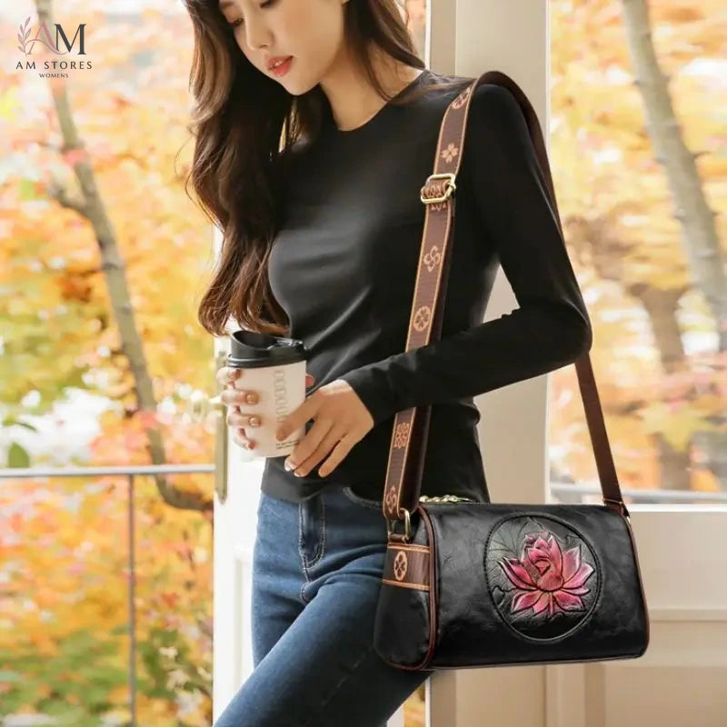 Women's Leather Crossbody Bag - view 5