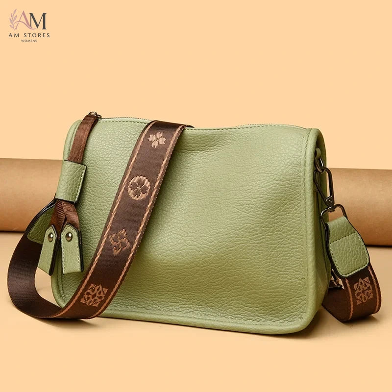 Women's Leather Crossbody Bag - view 3