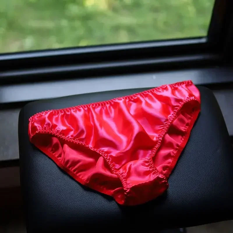 High quality and low price 100% mulberry silk summer thin comfortable breathable antibacterial shorts silk underwear women's sil