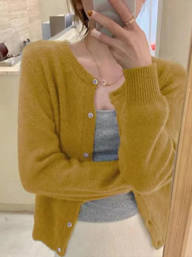 2026 Long Sleeve Vintage Y2k Tops Korean Knitted Cardigan Women's Autumn Winter Fashion O-Neck Versatile Slimming Basis Sweater