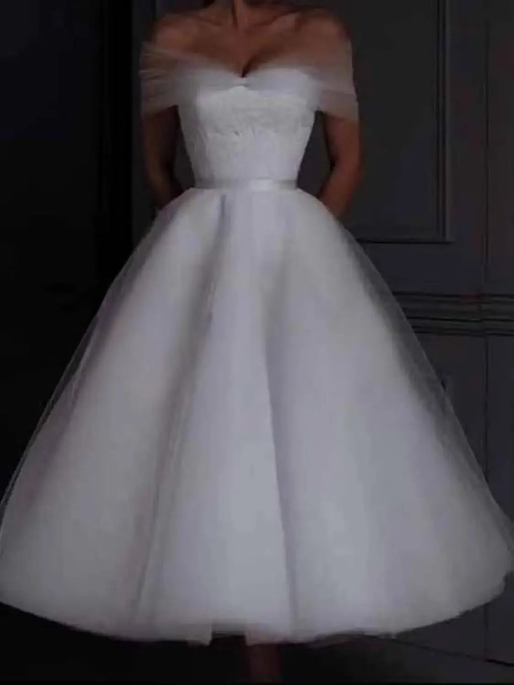 A Line Off Shoulder Wedding GownTulle Midi A Line Women's Shoulder Tea Lenght  Bridal Dress Simple Wedding Dress Party Dresses