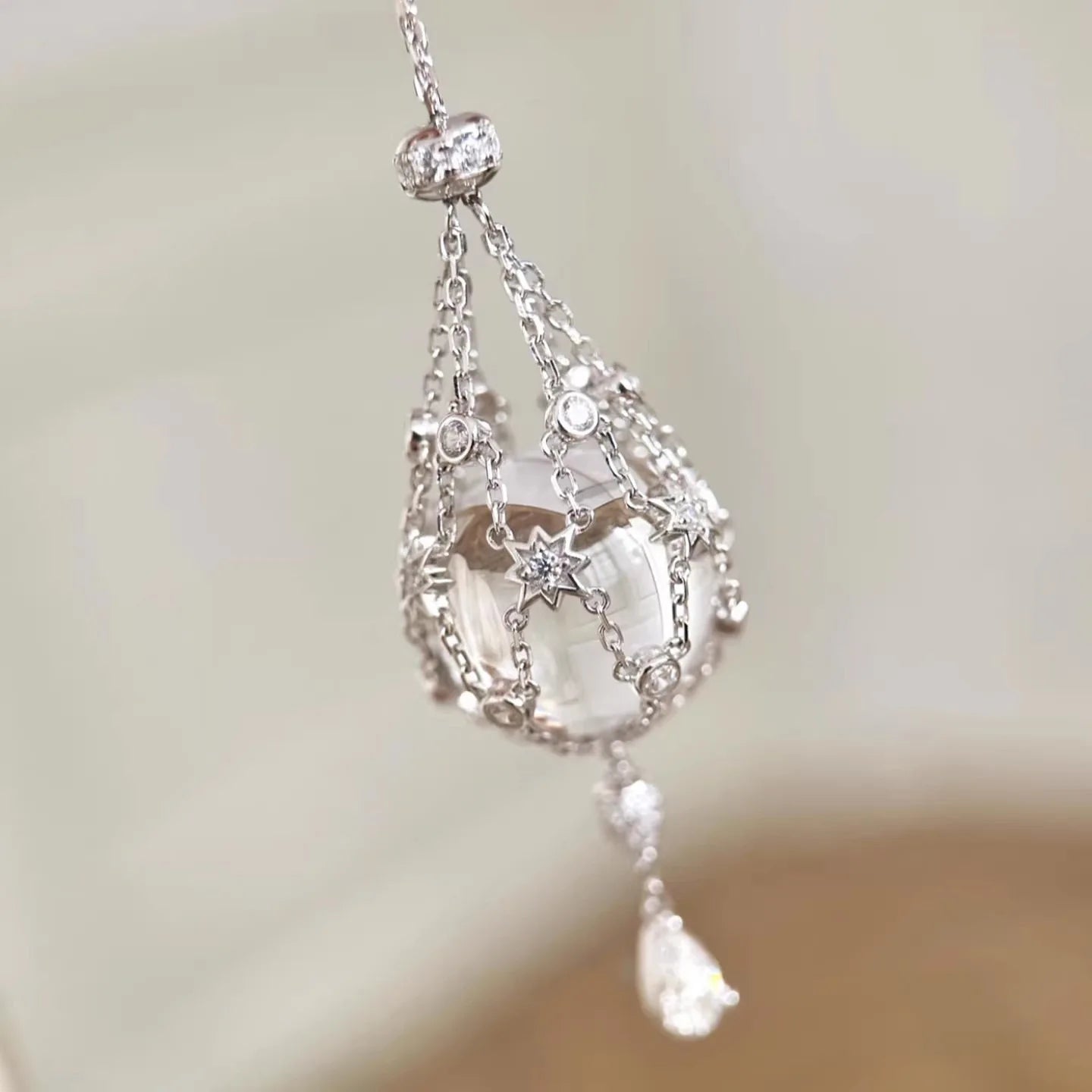 Popular White Crystal Starry Mesh Bag Pendant, Retractable Necklace Accessory, Niche Design, High-end And Versatile For Women