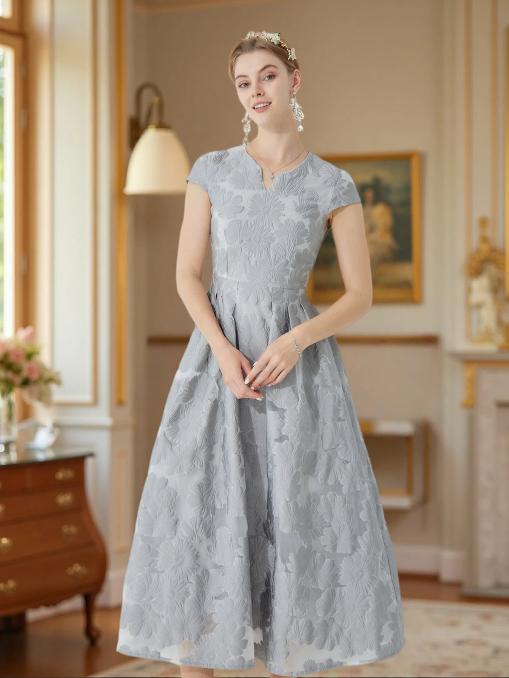 Elegant Gray V-Neck Short-Sleeve Formal Gown with 3D Jacquard Waist-Cinching Design and A-Line Hem Luxury Celebrity Style Dress