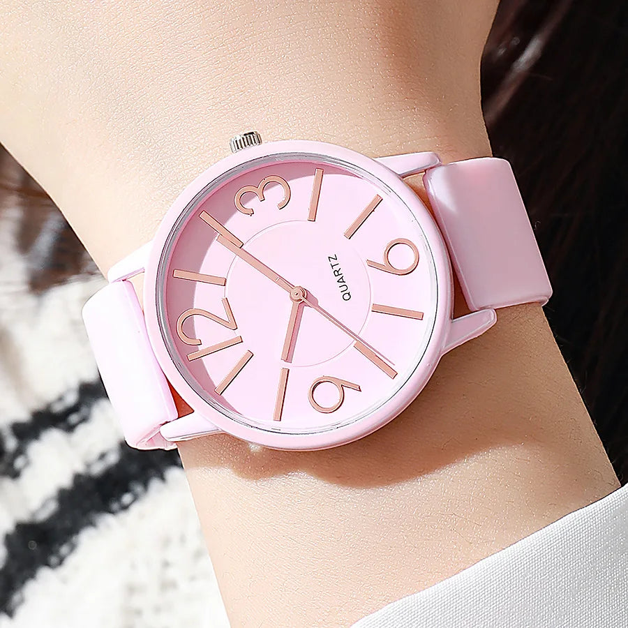 New fashionable and popular watches for women, silicone watches for women, quartz watches for women