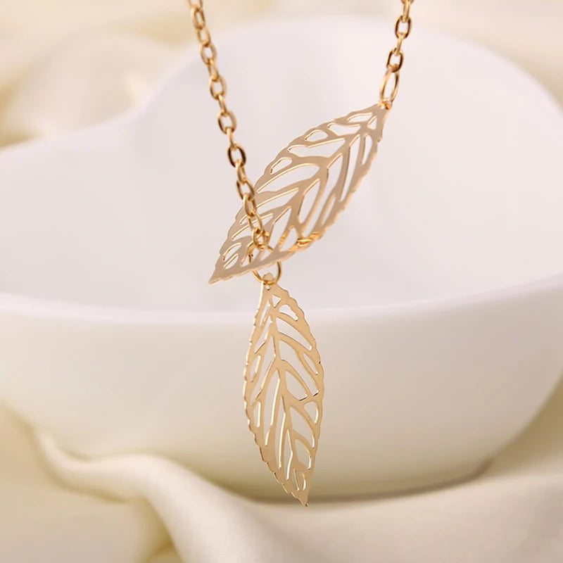 Minimalism Double Hollow Leaves Pendant Necklaces Temperament Punk Clavicle Chain Necklace Women Jewelry Gift