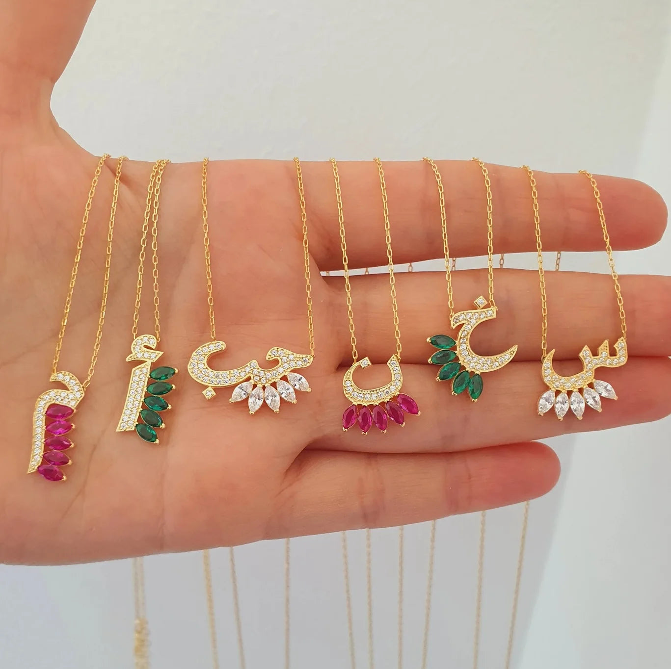 2024 New Wholesale High Quality Fashion Women Jewelry Gold Plated Colorful Arabic Letter Pendant Necklace