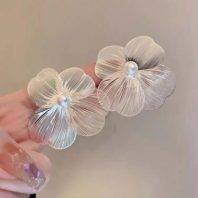Punk Vintage Metal Petal Flower Stud Earrings Women Girls Trend 2025 Goth Geometric Piercing Earring Jewelry Steampunk