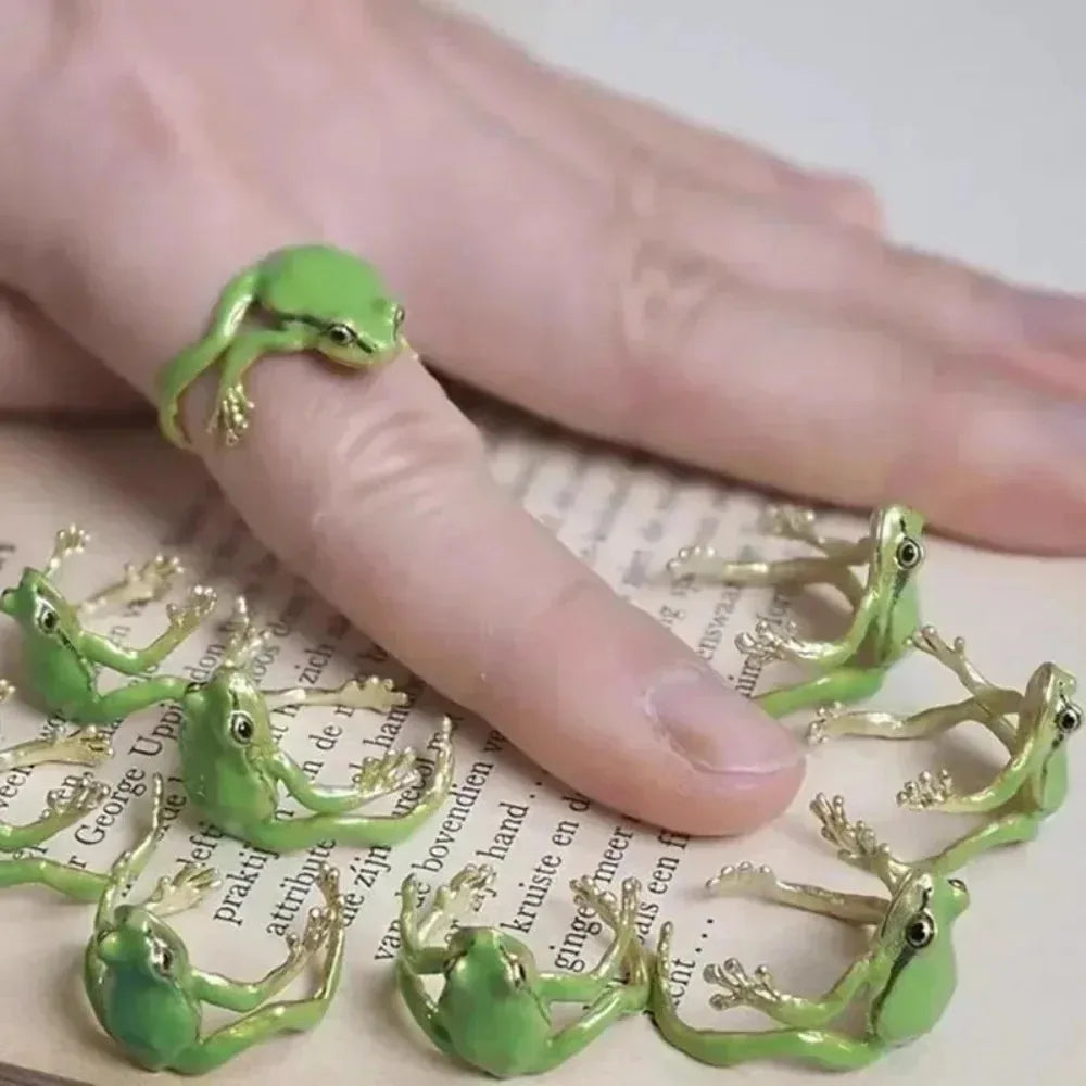 Mini Green Tree Frog Ring Frog Open Rings for Women Men Metal Cute Animal Adjustable Finger Ring Jewelry Birthday Party Gift