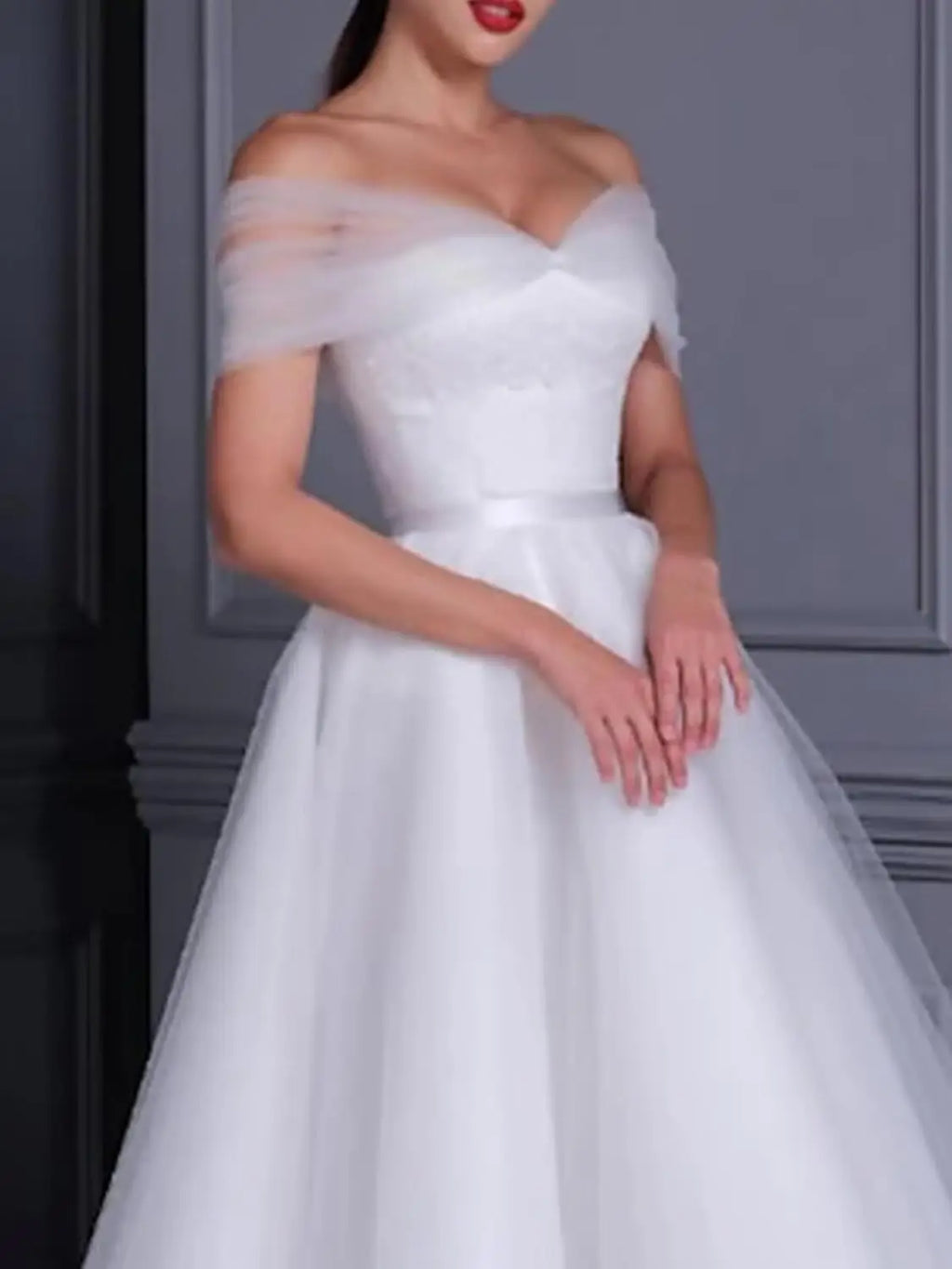 A Line Off Shoulder Wedding GownTulle Midi A Line Women's Shoulder Tea Lenght  Bridal Dress Simple Wedding Dress Party Dresses