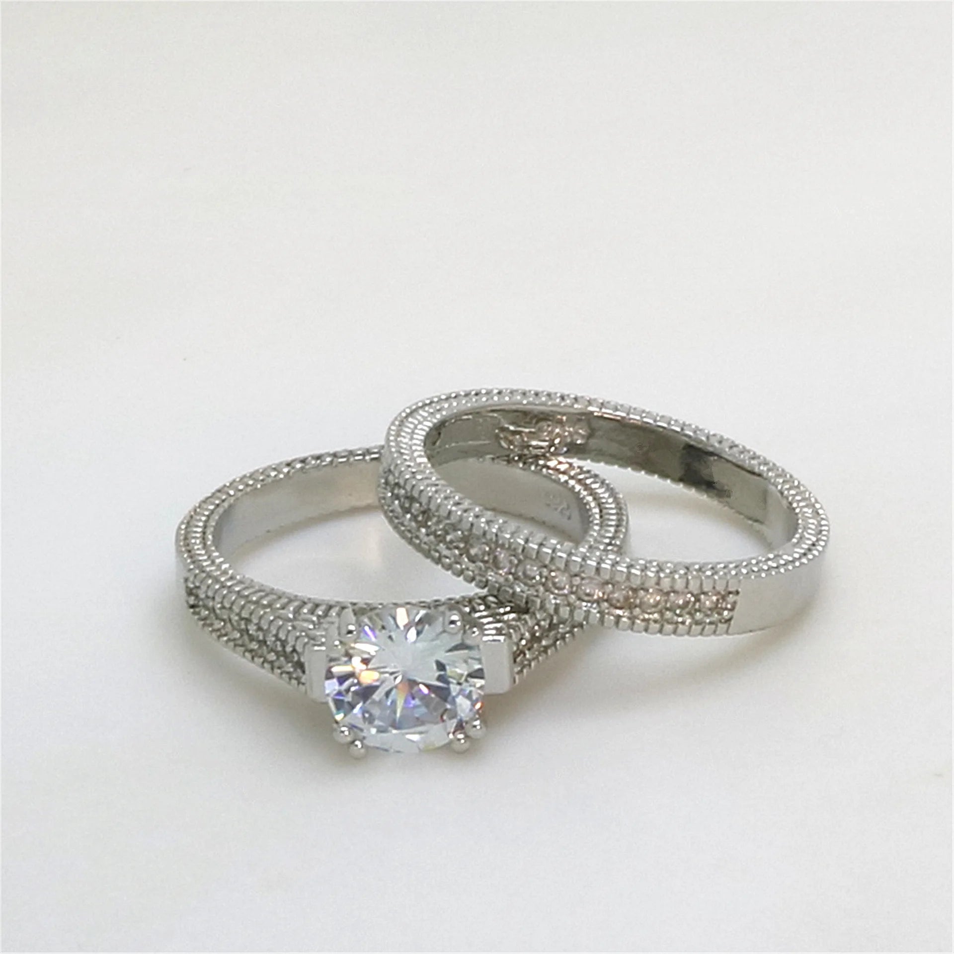 LYEE CYEE Elegant Wedding Engagement Couple Rings Set 925 Sterling Silver Color Anniversary Accessory With Full Shiny Cubiz Zircon Stone