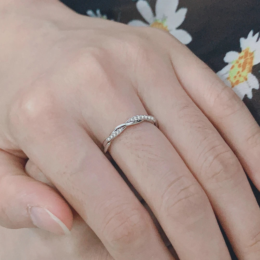 ZHOUYANG Dainty Ring For Women Thin Temperament Winding Wedding Engagement Ring Silver Color Crystal Fashion Gift Jewelry DZR018