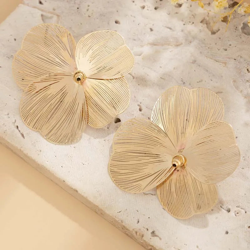 Punk Vintage Metal Petal Flower Stud Earrings Women Girls Trend 2025 Goth Geometric Piercing Earring Jewelry Steampunk