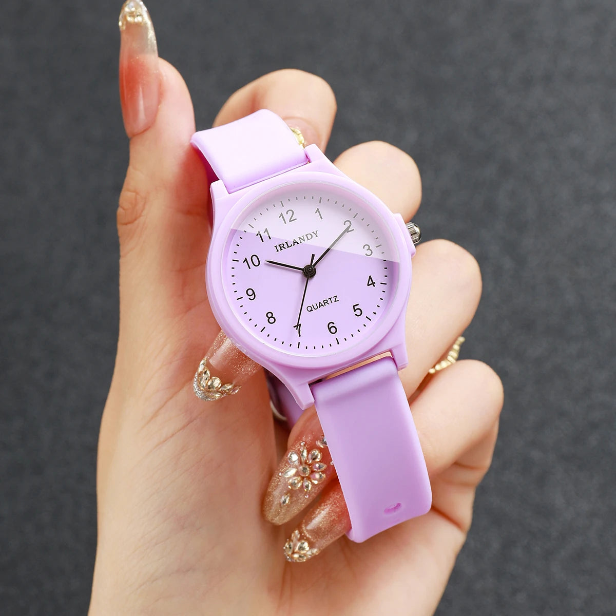 Fashion Women Watch Minimalist Round Dial Silicone Strap Quartz Wristwatch for Girls Students Reloj Mujer (Without Box)
