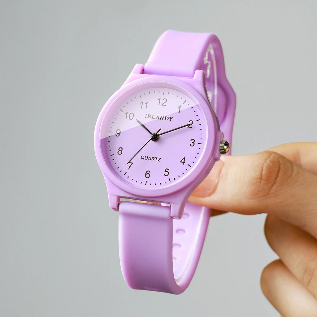 Fashion Women Watch Minimalist Round Dial Silicone Strap Quartz Wristwatch for Girls Students Reloj Mujer (Without Box)