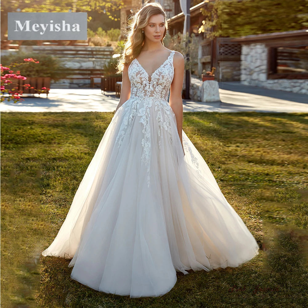 Customized ZJ6006 2024 Shiny Boho Wedding Dresses V-Neck Sparkly Lace Glitter Tulle Bride Gowns With Venice Applique