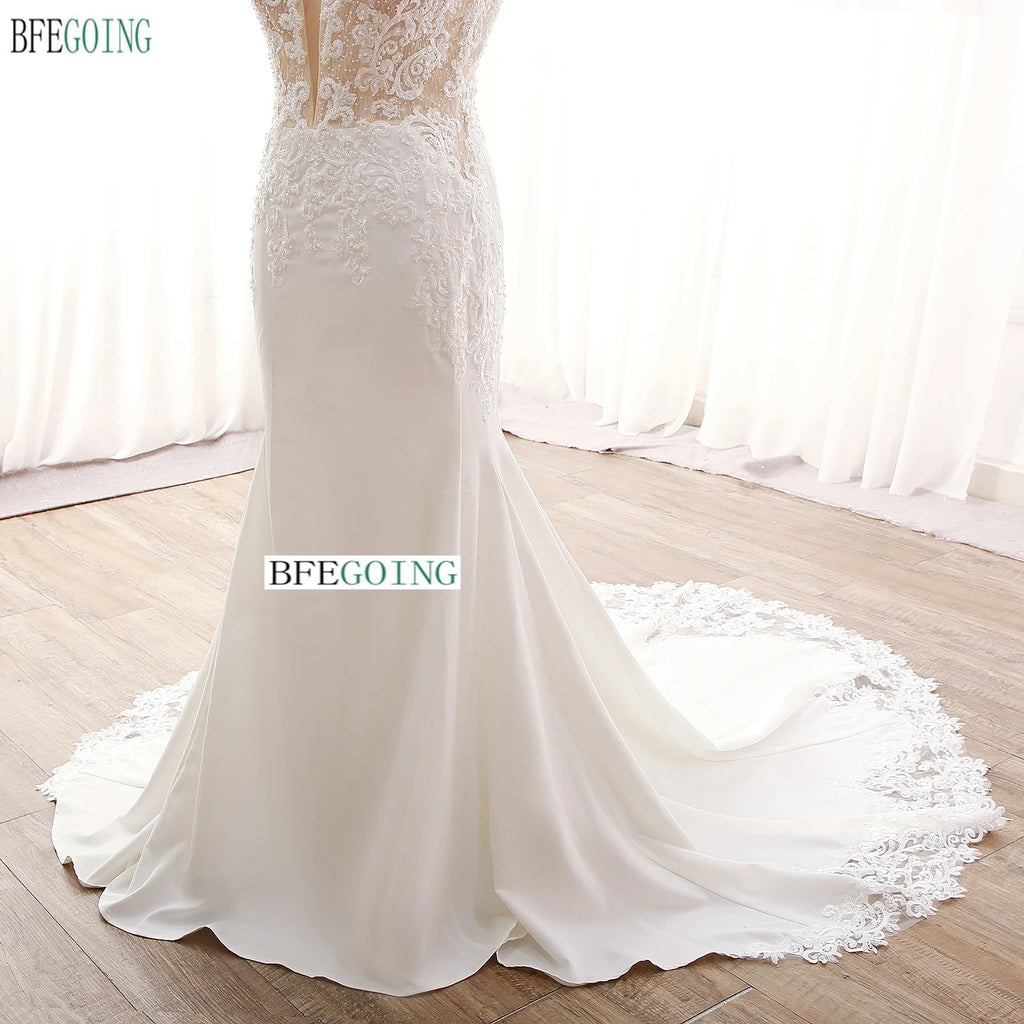 Luxurious Lace Appliques Beading Mermaid /Trumpet Wedding Dresses Chapel Train Custom Made Floor-Length V-Neck Spaghetti Straps
