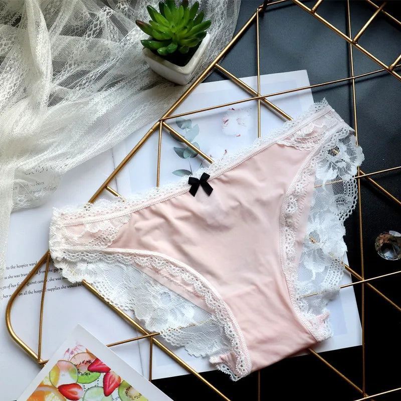 Ladies Ice Silk Panties Thin Quick Drying Low-Waisted Underpants with Embroidered Lace Edge Comfortable Women's Briefs Knickers
