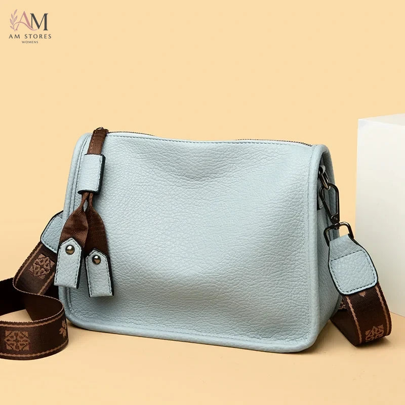 Women's Leather Crossbody Bag - view 4