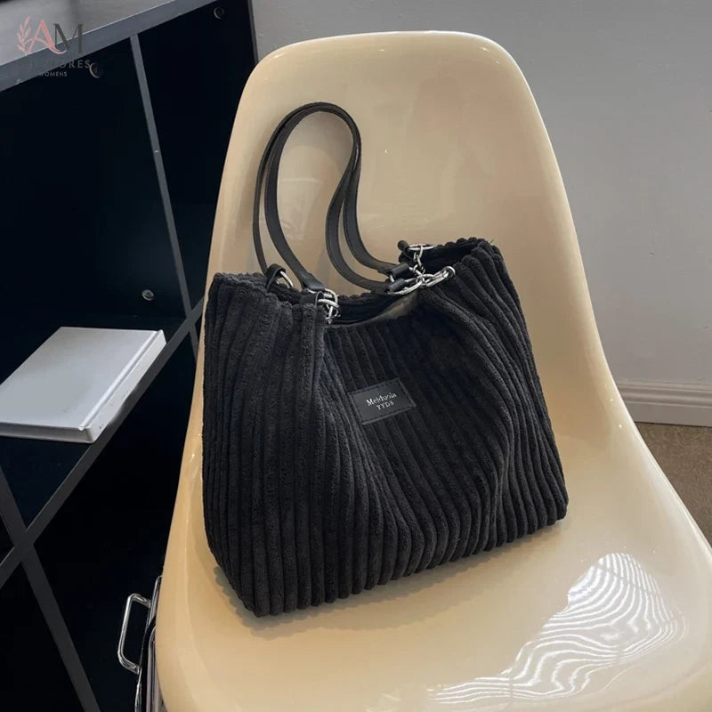 Women's Large-Capacity Shoulder Bag - view 1